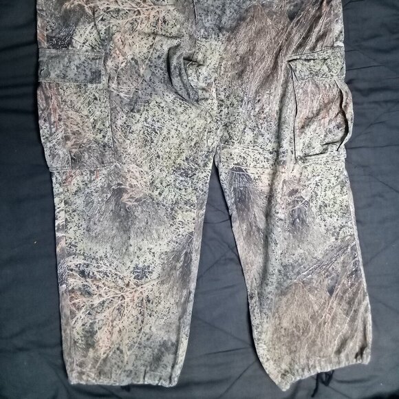 Mossy Oak Brush Camouflage Cargo Pants Hunting - Picture 3 of 10